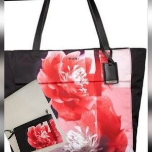 Tumi Voyageur Large M-Tote & Large Lindley Wrislet in Gallery Floral